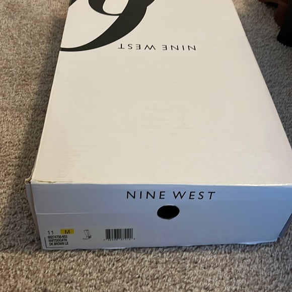 Nine West brand new in box NWTOXICATN dark brown boot womens size 11 - Picture 4 of 4